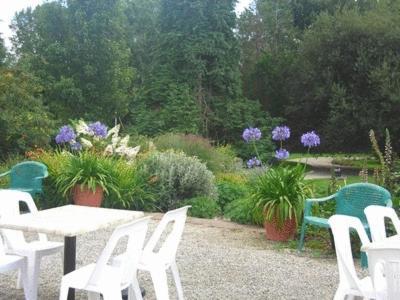 Logis Hotel De France Restaurant Grill Domfront  Εξωτερικό φωτογραφία