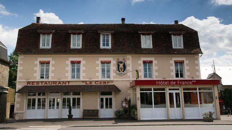 Logis Hotel De France Restaurant Grill Domfront  Εξωτερικό φωτογραφία